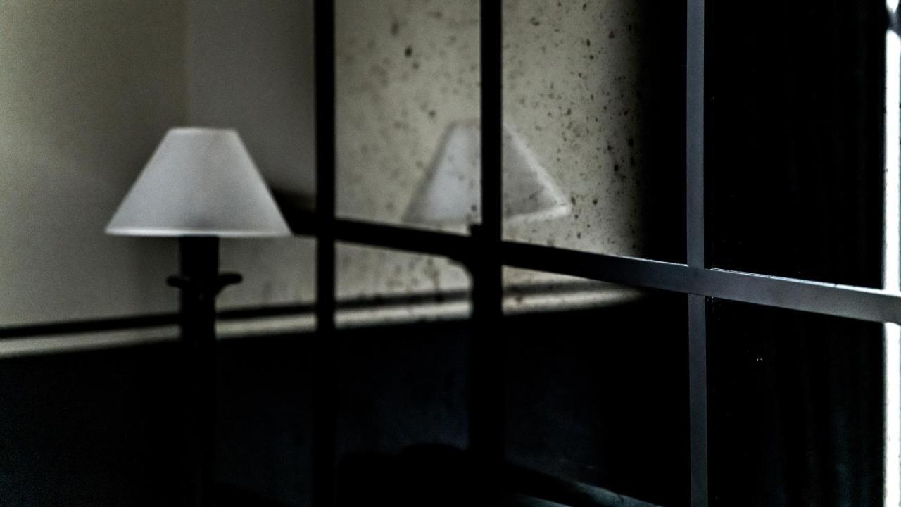 Monsieur George Hotel & Spa - Champs-Elysees باريس المظهر الخارجي الصورة A lampshade