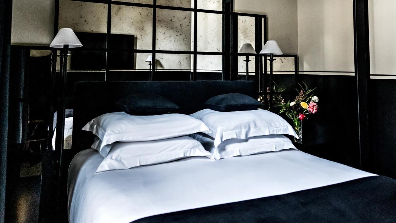 Monsieur George Hotel & Spa - Champs-Elysees باريس المظهر الخارجي الصورة A room at the Hotel de Matignon